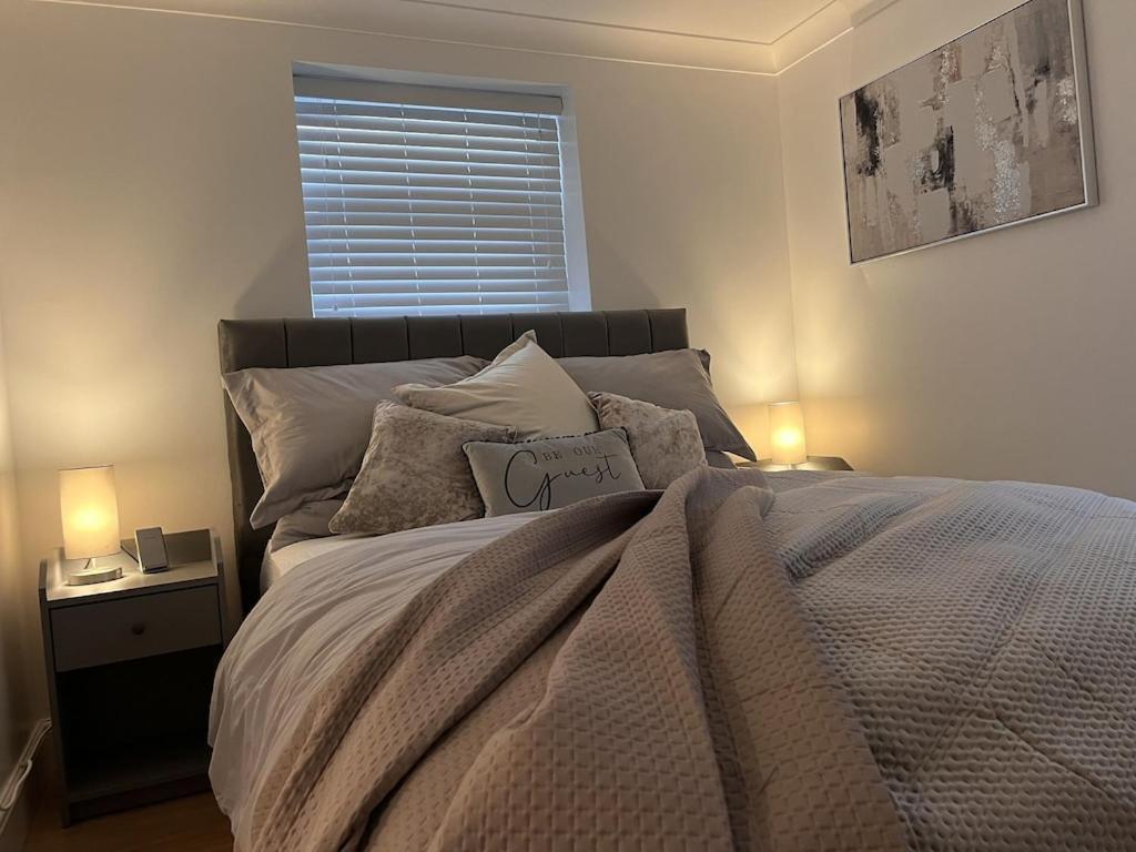 St Leonards-on-Sea Gorgeous 2 Floor 3 Bed Apartment מראה חיצוני תמונה